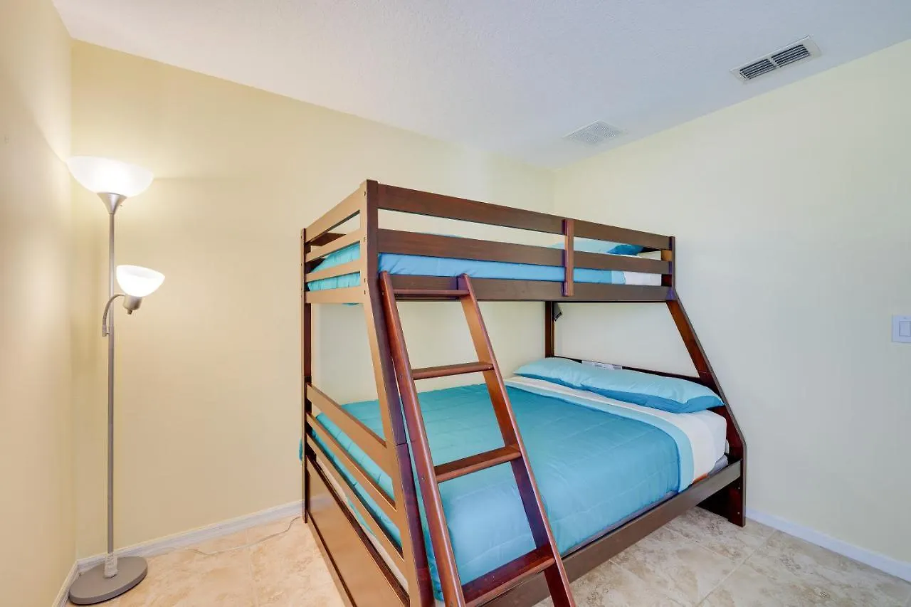 Bright Florida Escape With Pool, Near Disney World! Davenport 0*,  United States