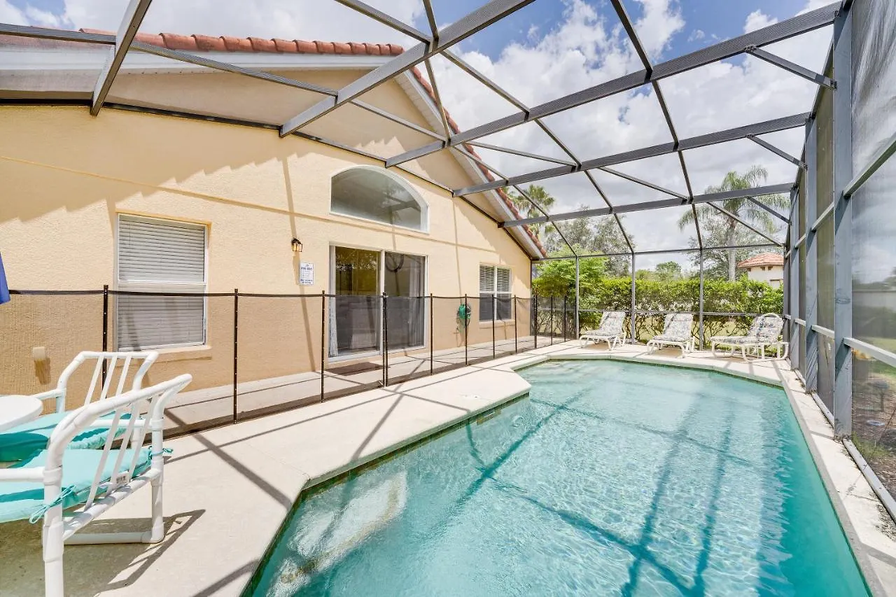 Bright Florida Escape With Pool, Near Disney World! Davenport Ferienhaus